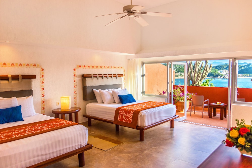 Brisas Beach Club 2 beds - Photo 1