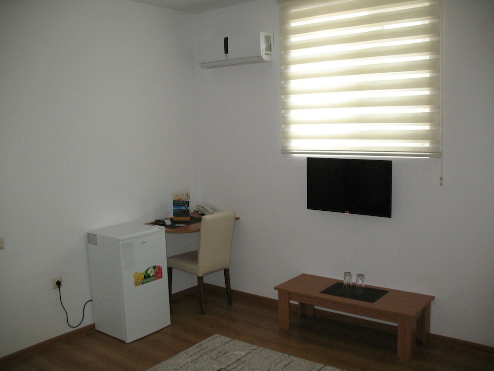 Standard Double Room, 1 Queen Bed (1)