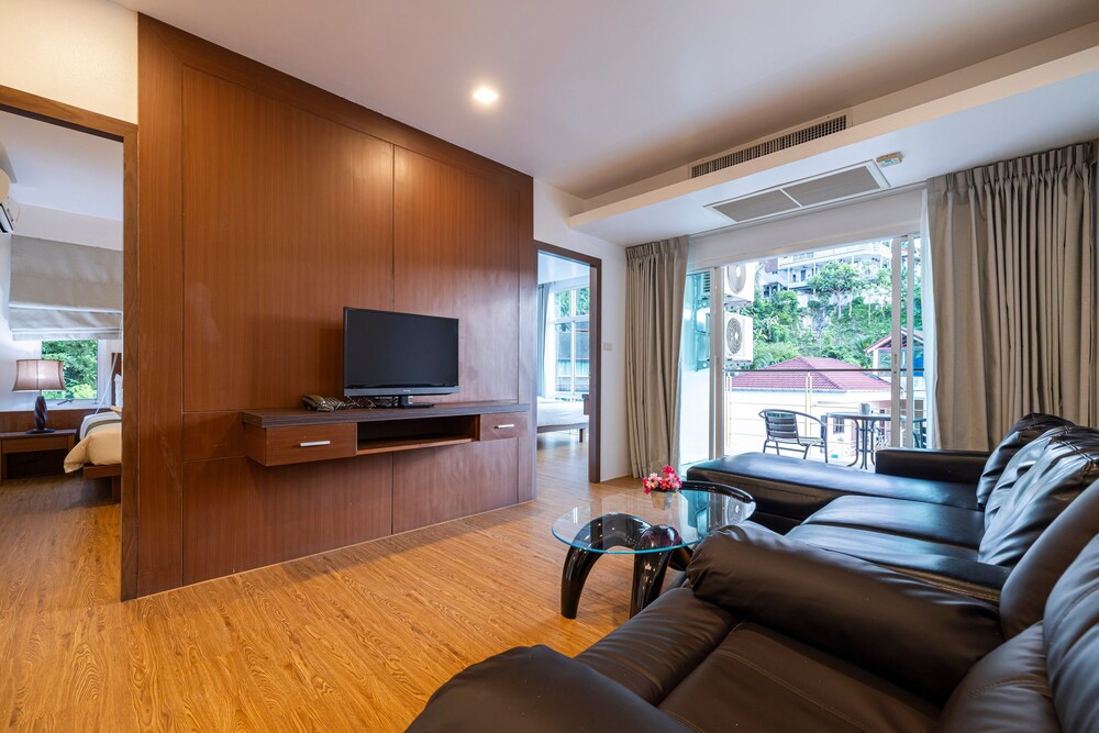 Premium Suite, 2 Bedrooms, Mountain View