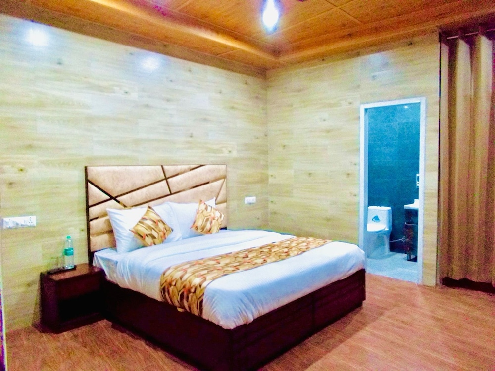 Luxury Cottage, Balcony, Hill View photo 1