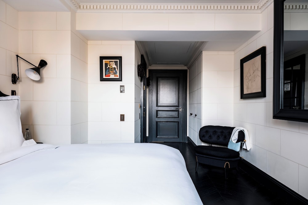 Room, 1 King Bed photo 1