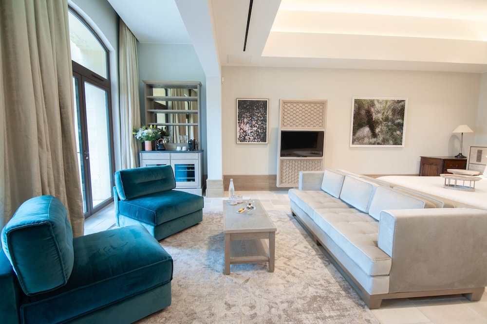 Elysia Suite