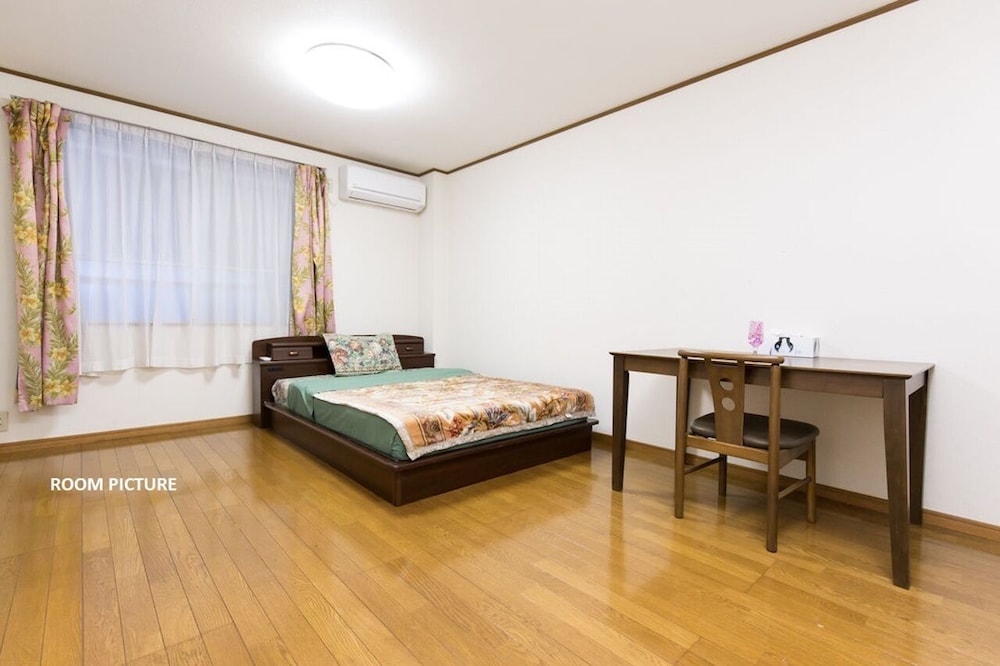 Studio Apartment photo 1