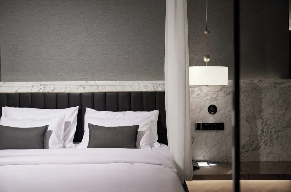 Deluxe Double Room, City View