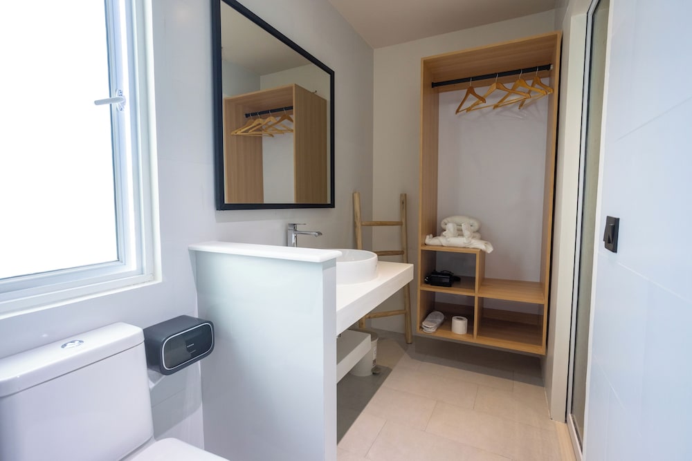 Deluxe Twin Room photo 3