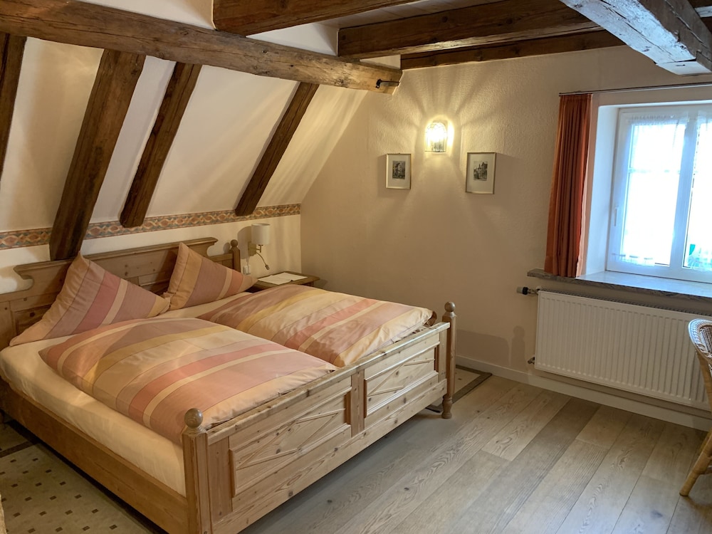 Family Room, 2 Bedrooms, Non Smoking, Garden View photo 2
