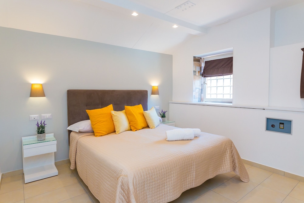 Economy Double or Twin Room, Non Smoking, City View