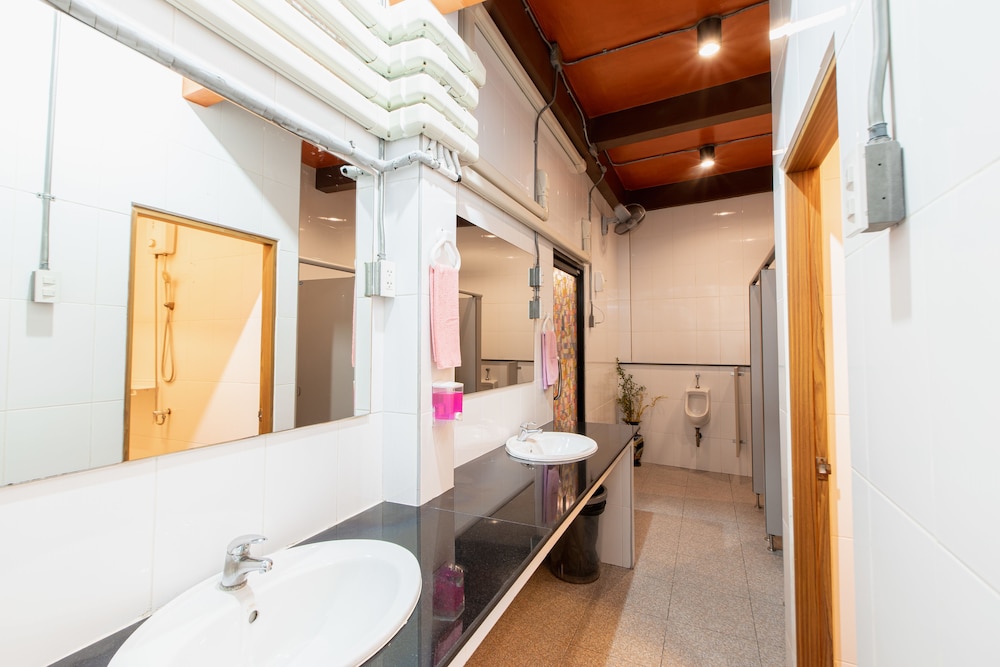 Shared Dormitory, Mixed Dorm photo 2