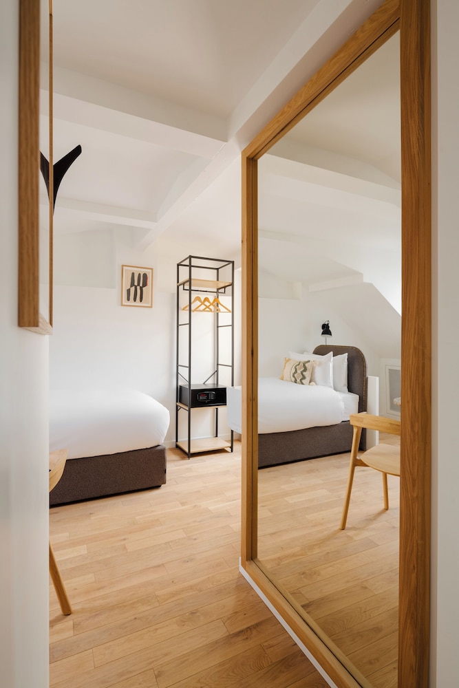 Studio, 1 Twin Bed, Balcony photo 3