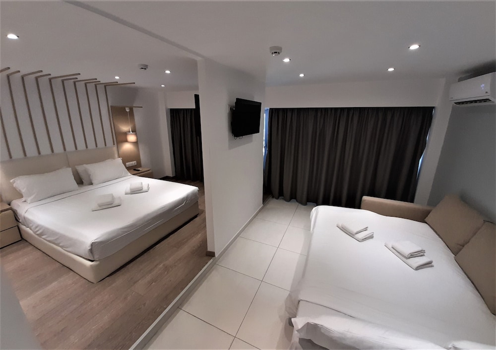 Quadruple Room photo 3