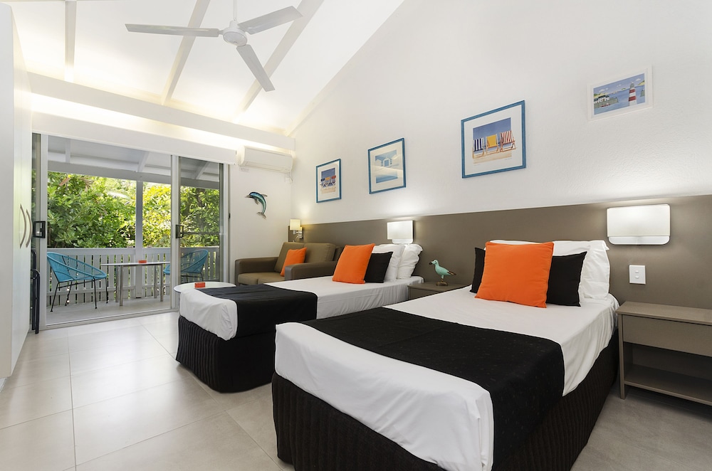 By the Sea Standard Apartments photo 3