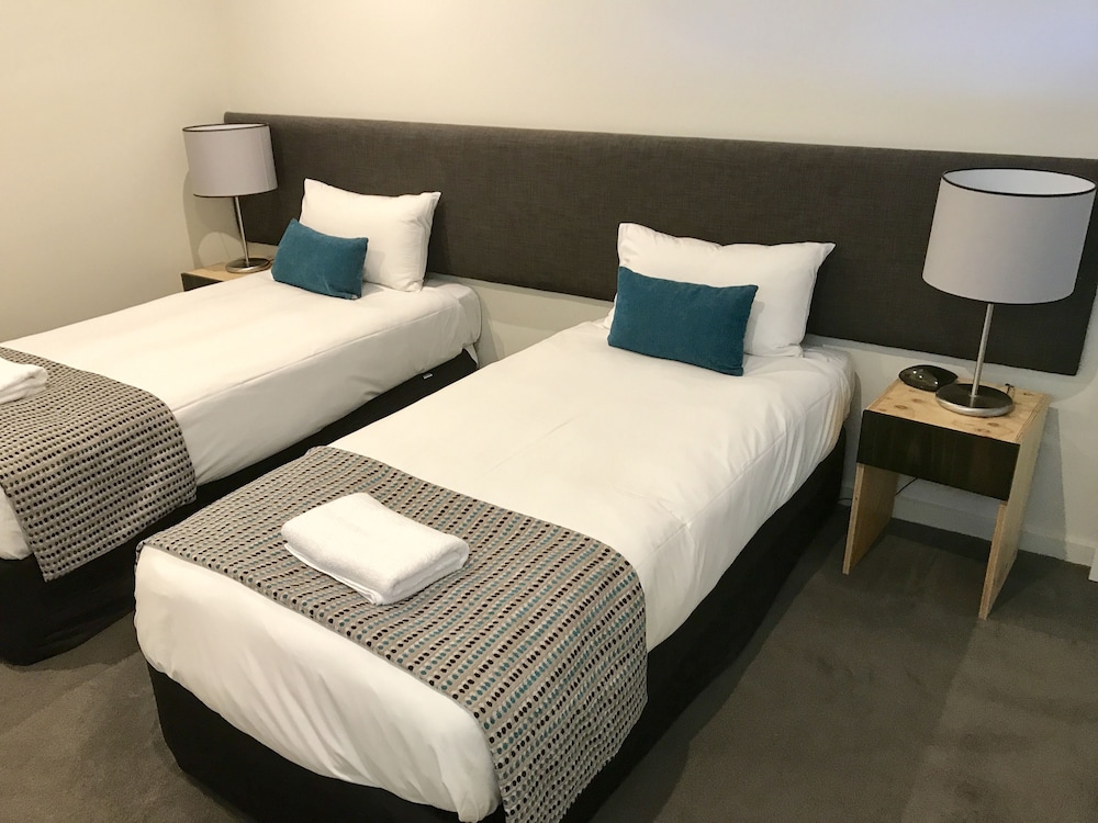 Deluxe Apartment, 2 Bedrooms, Kitchen, Golf View