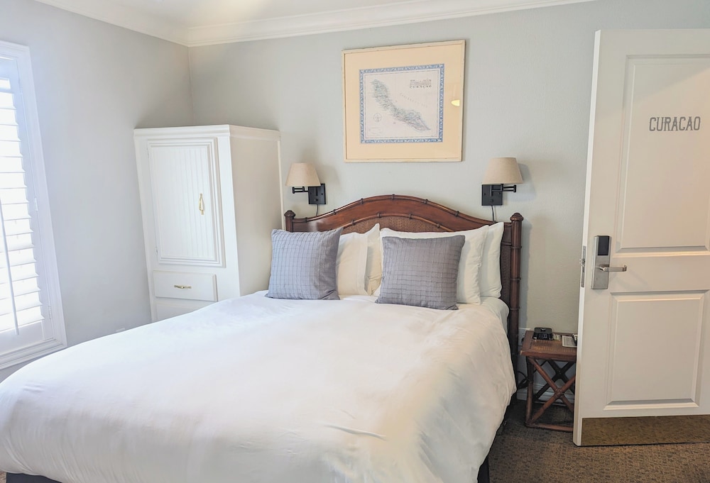 Room (Curacao)