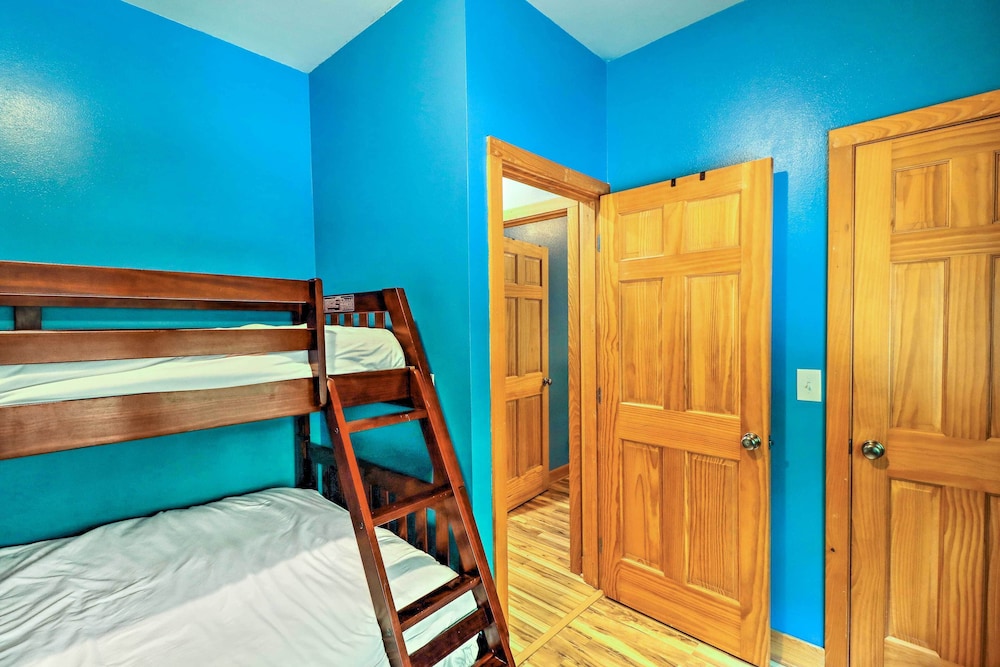 House (6 Bedrooms) photo 2