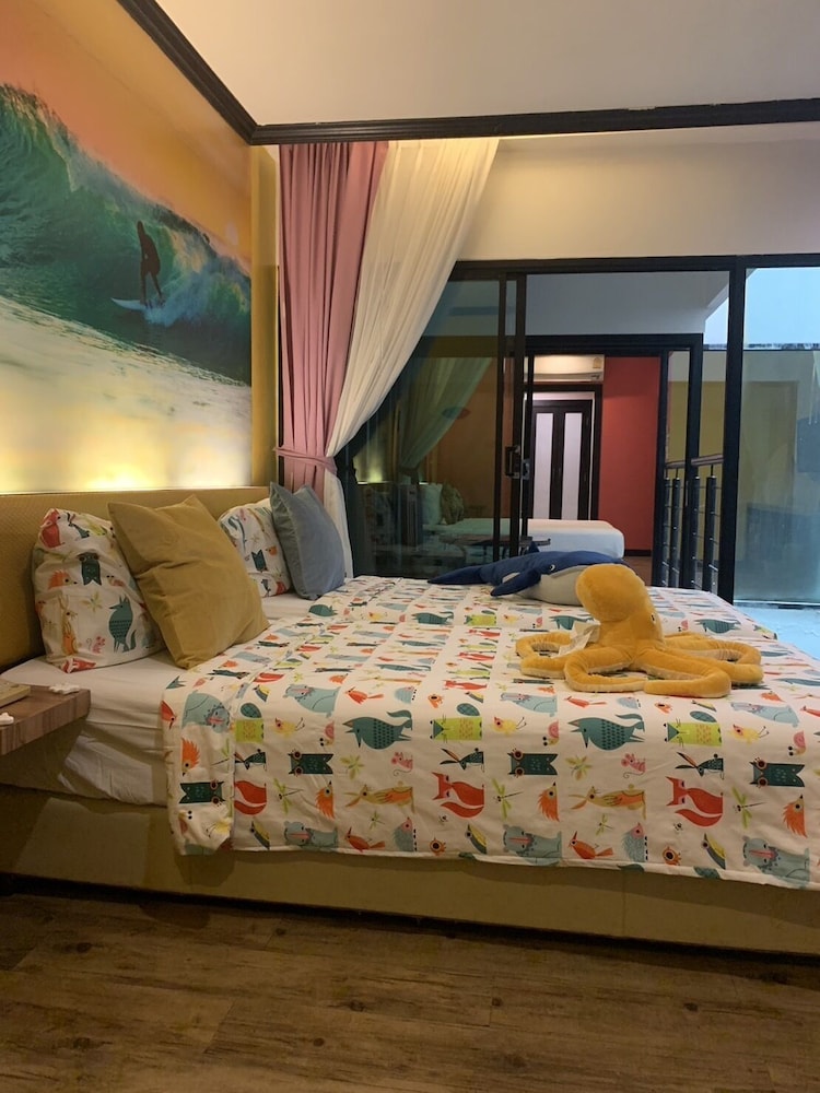 Family Room, 2 Bedrooms photo 3