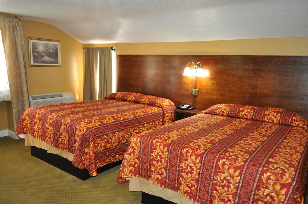 Two double beds non smoking photo 1