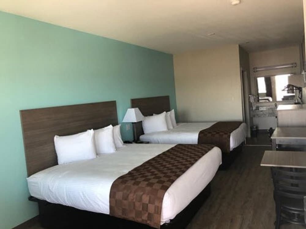 Double King Bed Suite