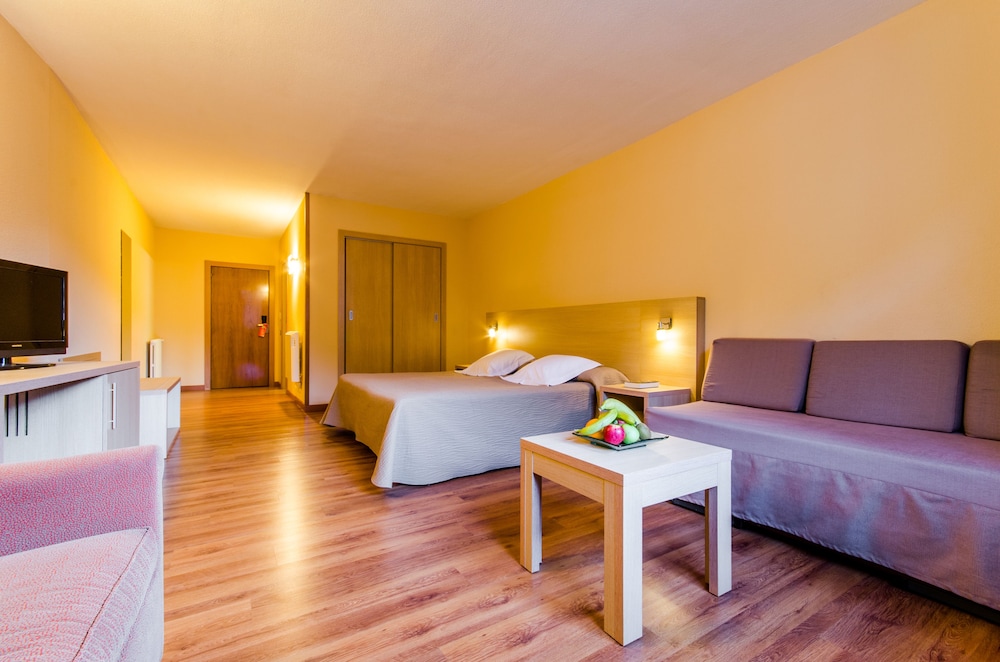 Superior Room, City View (Spa access) photo 1