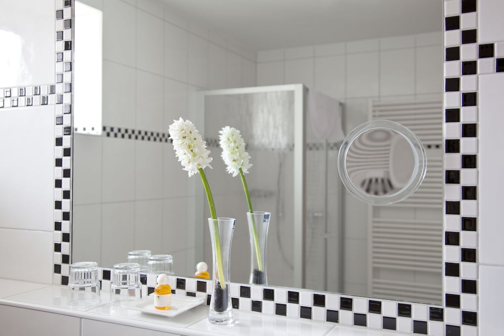 Standard Double Room - Photo 14