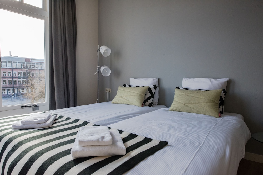 Standard Apartment, Multiple Beds, Balcony, photo 6