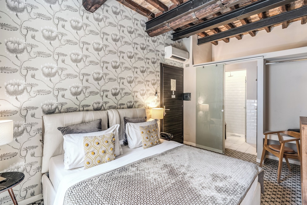 Economy Double Room, City View, Tower photo 3