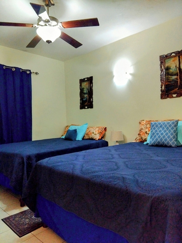 Standard Quadruple Room, Private Bathroom
