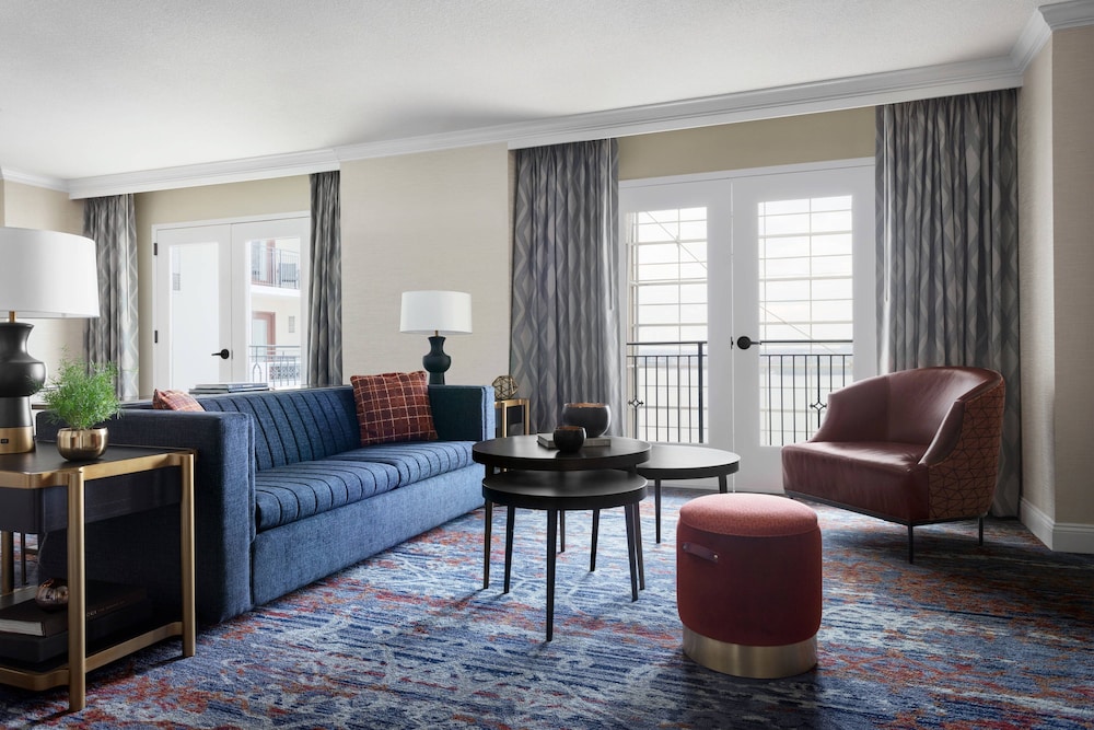 Suite, 1 Bedroom - Photo 5