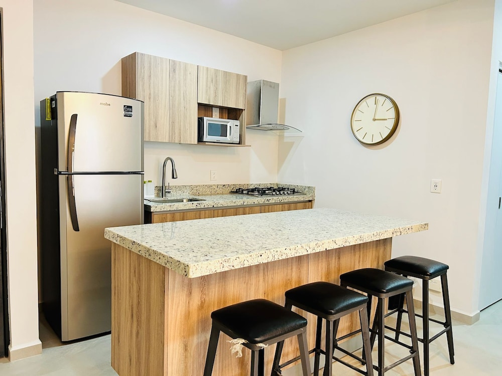 Traditional Apartment photo 2