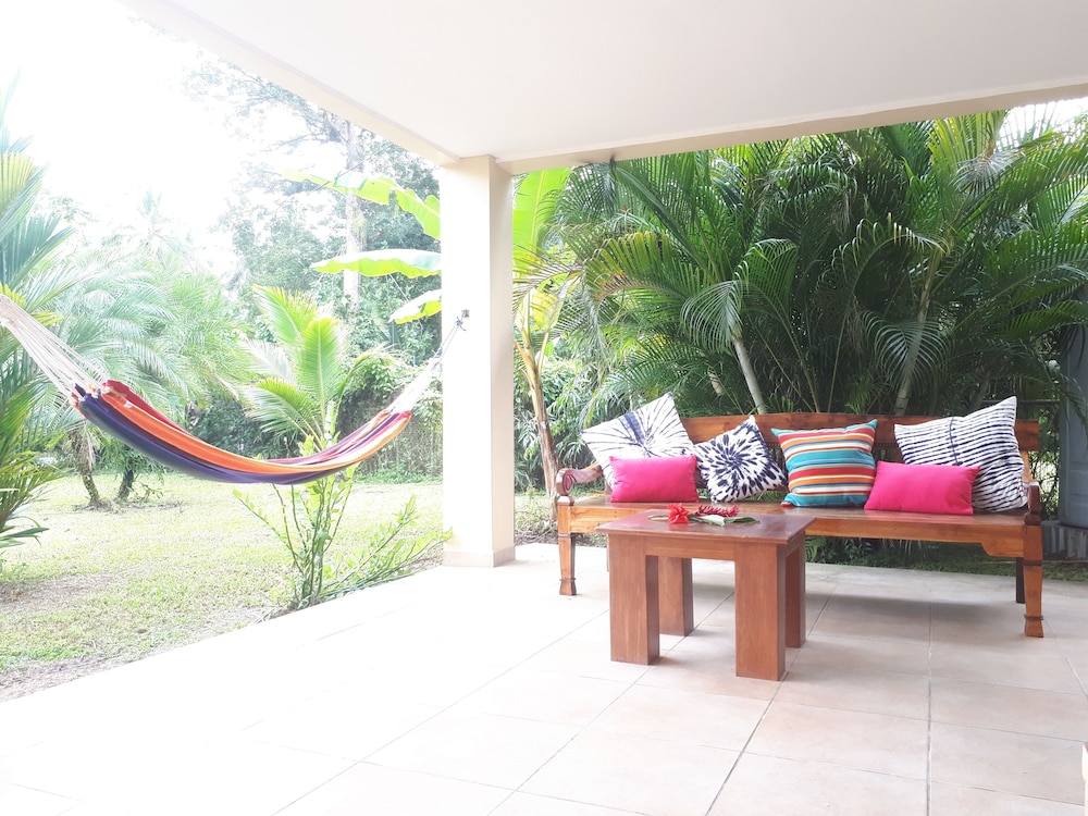 Basic Double Room, Garden View photo 2