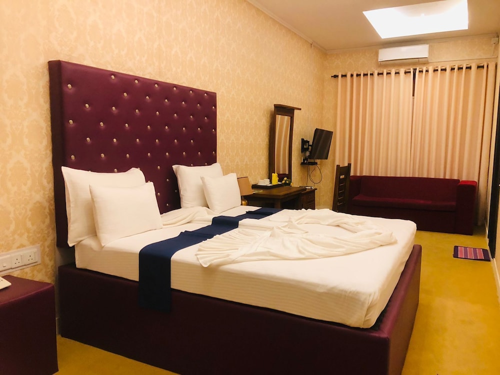Deluxe Double Room photo 2
