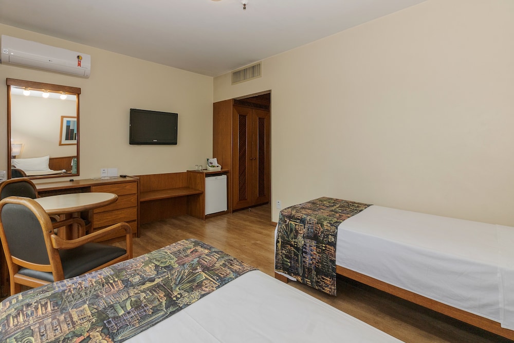 Deluxe Twin Room, 2 Twin Beds photo 2