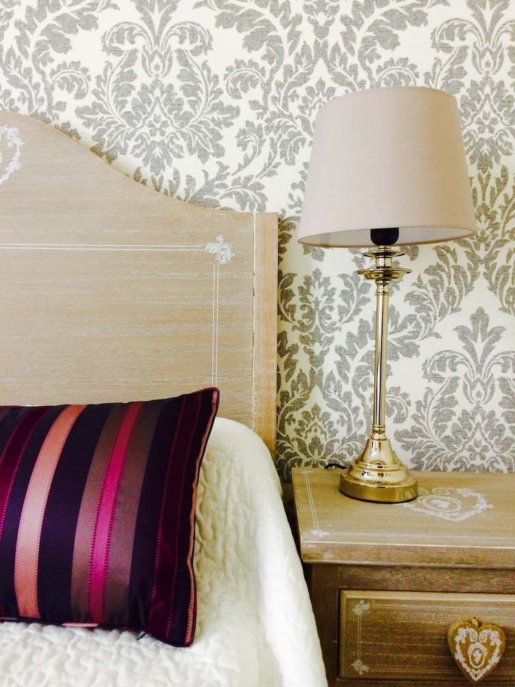 Economy Double Room photo 2