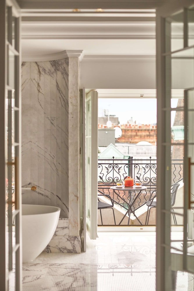 The Cadogan Penthouse photo 2