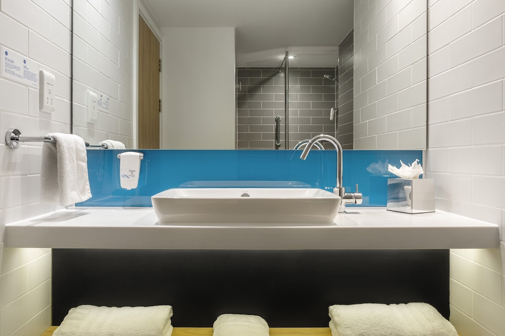 Standard Room, 1 Double Bed - Photo 21