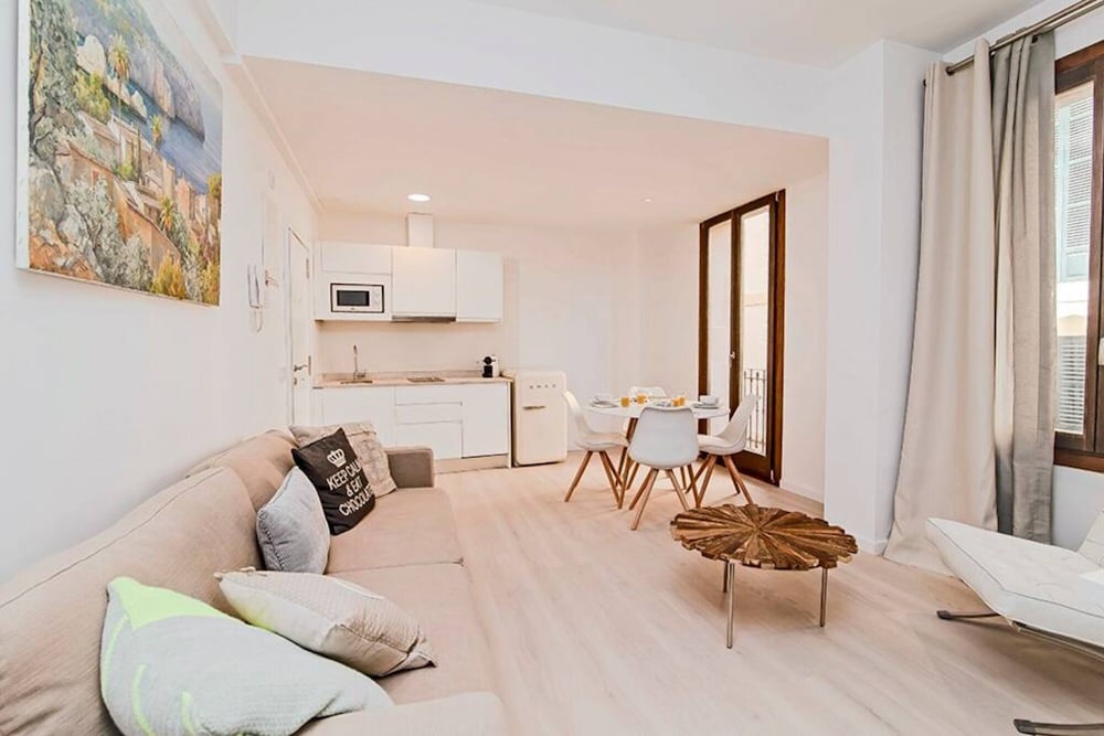 Apartment photo 3