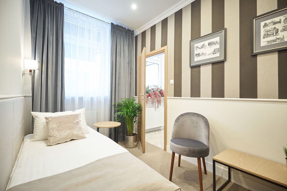 Standard Room photo 1