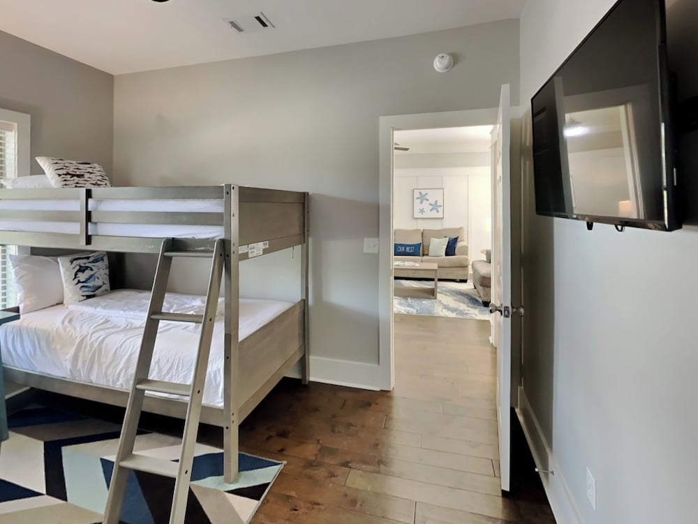 House, Multiple Beds, Kitchen, Garden View