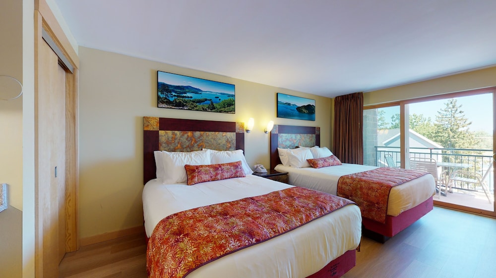 Superior Suite, 2 Bedrooms, Accessible, Lake View photo 1