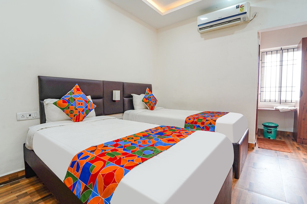 Family Room, 1 King Bed