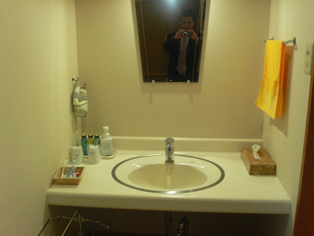Basic Twin Room photo 2