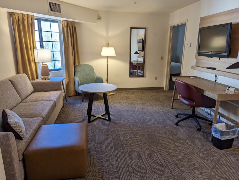 Suite, Multiple Beds - Photo 5