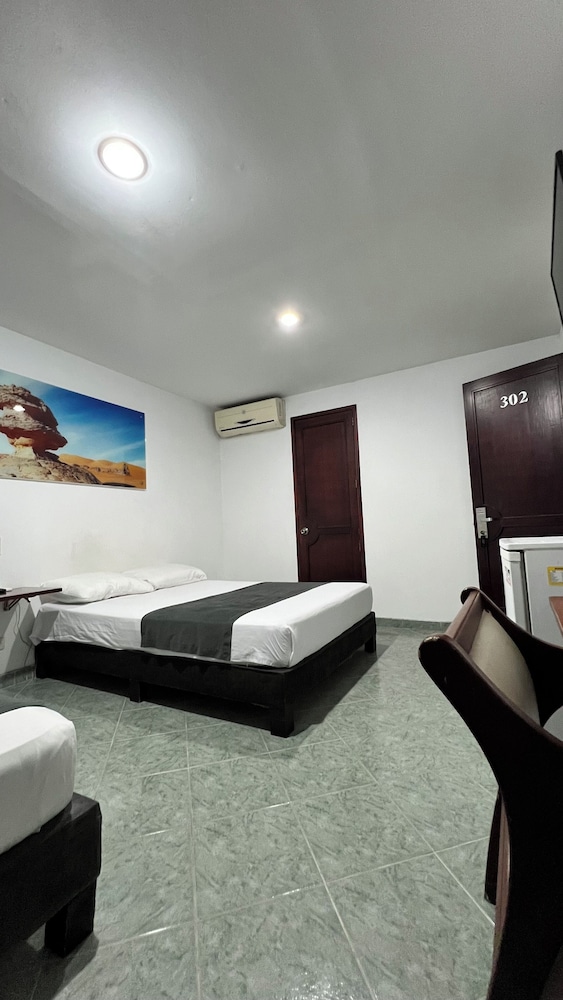 Standard Triple Room photo 3