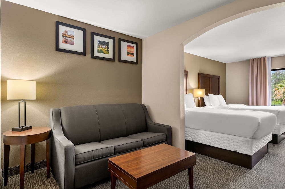 Suite, Multiple Beds, Non Smoking - Photo 1