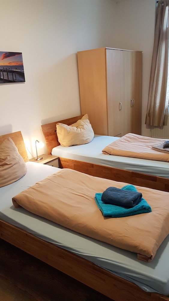 Basic Condo, 3 Bedrooms, Non Smoking photo 3