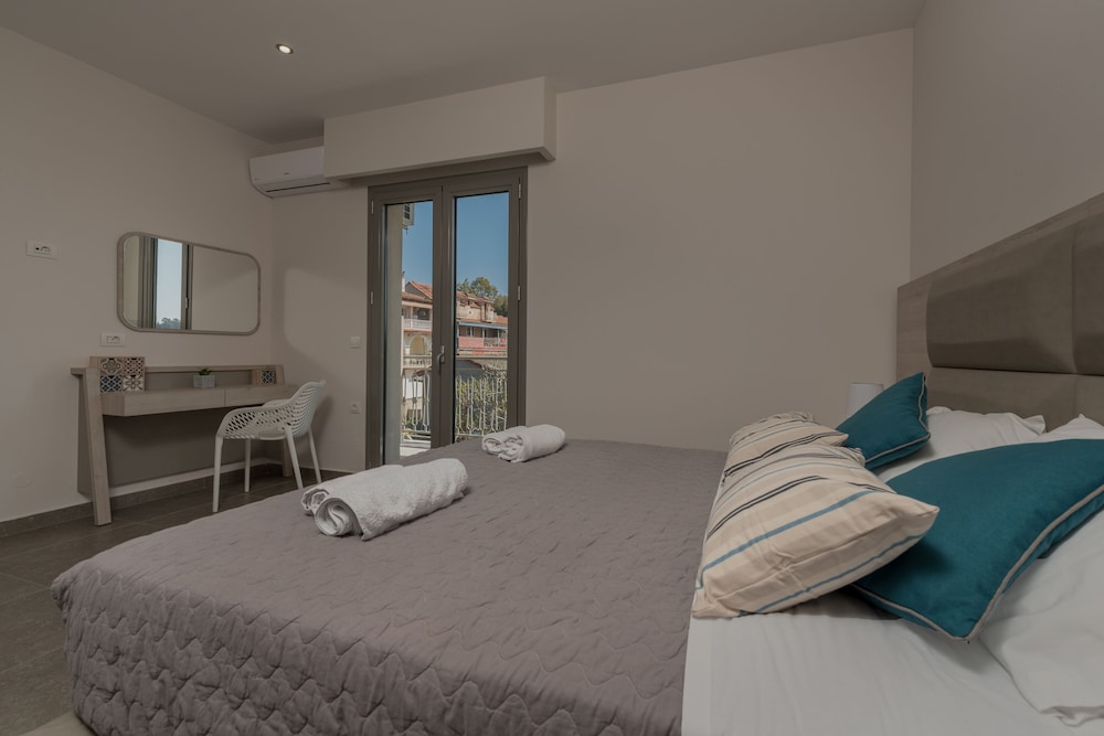 Studio Apartment photo 3