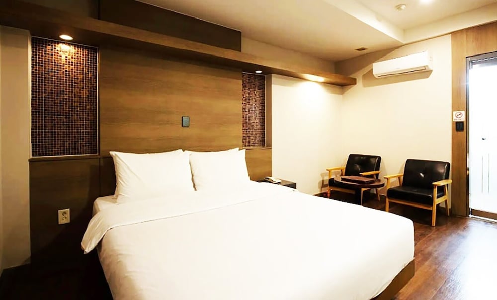 Deluxe Double Room - Photo 6
