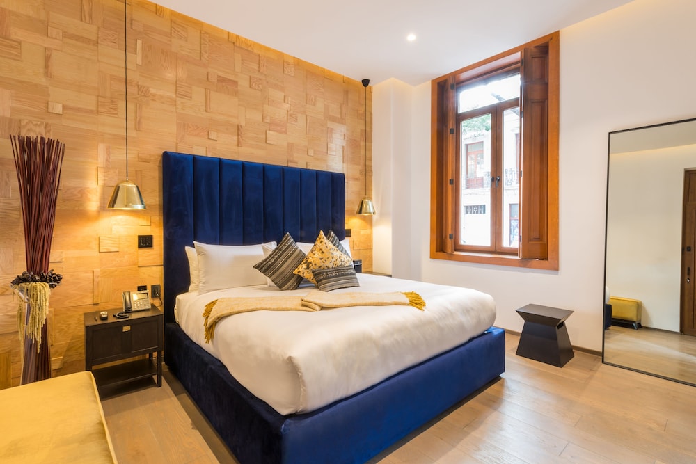 Master suite con tina photo 1