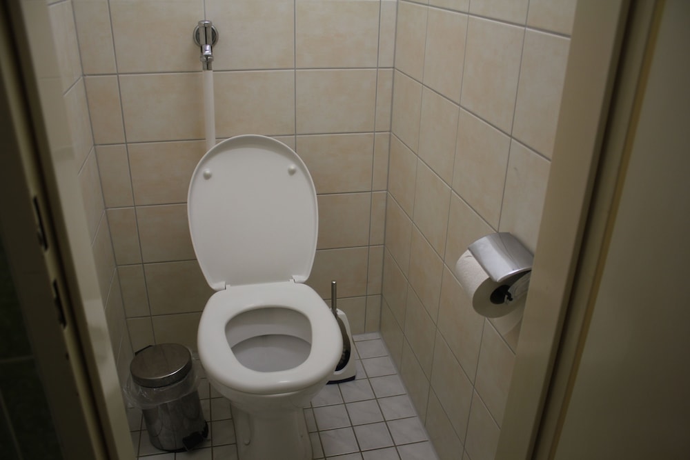 Economy Double Room, Shared Bathroom photo 3