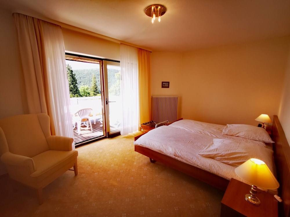 Comfort Apartment photo 2