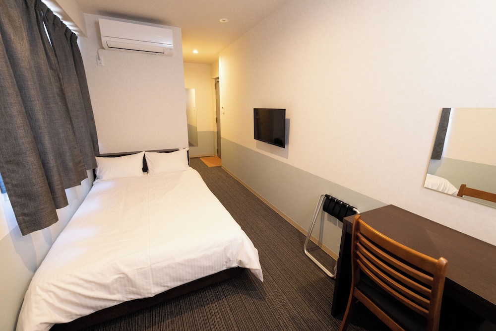 Basic Double Room, Smoking - Photo 1